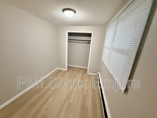 Photo - 112 N Prairie Ave Unit 4