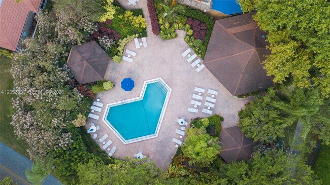 Photo - 2850 N Palm Aire Dr Unit 404