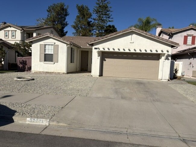 Building Photo - 37771 Spruce Ct