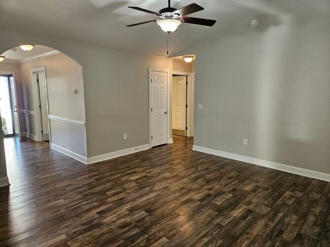 Photo - Darling 3br2ba ranch home with 2 car garage!