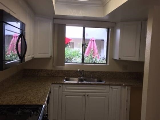 Photo - 1140 Winchester Ave Unidad 4