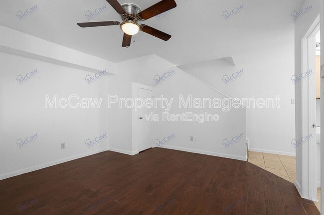 Photo - 8133 Julie Ave