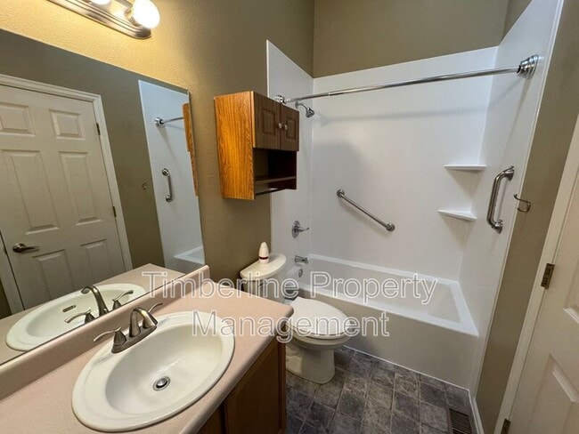 Photo - 6735 Overland Dr