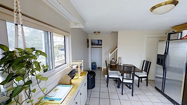 Photo - 60 Atherton St Unidad 2