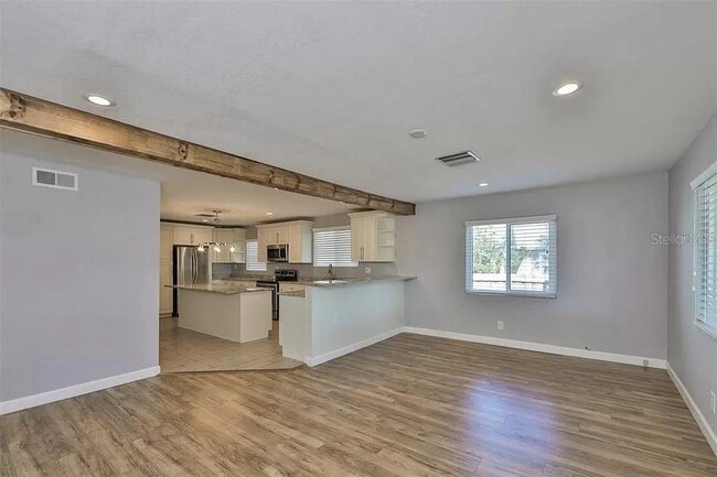 Photo - 3219 W Leroy St
