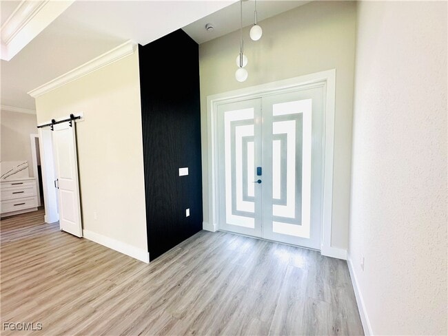 Photo - 771 Gaylord Ave S