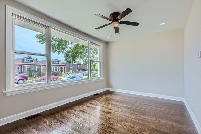 Photo - 4850 W North Ave