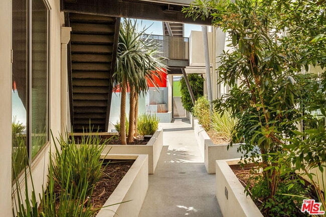 Photo - 616 Croft Ave Unidad 6