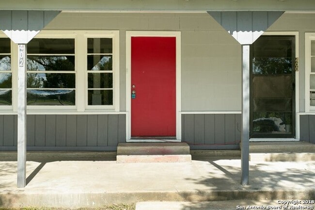 Building Photo - Schertz 3 bedroom 2 bath Unit 400