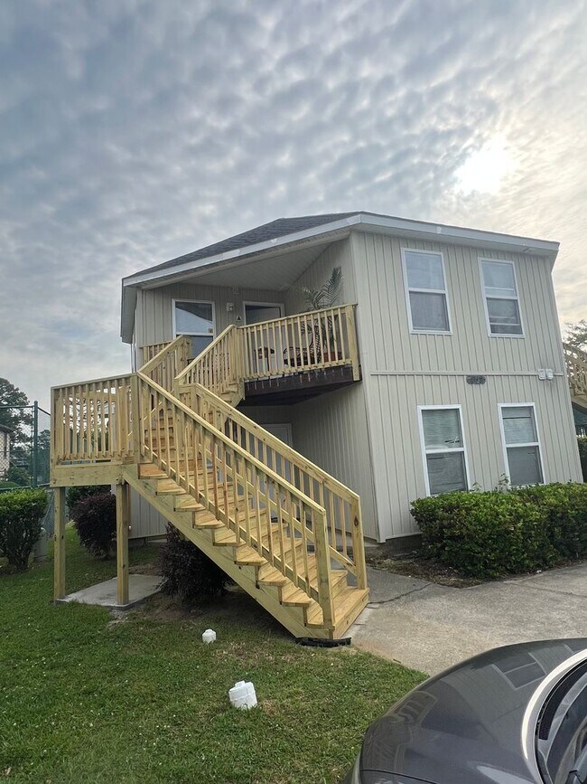 Condo - Condo