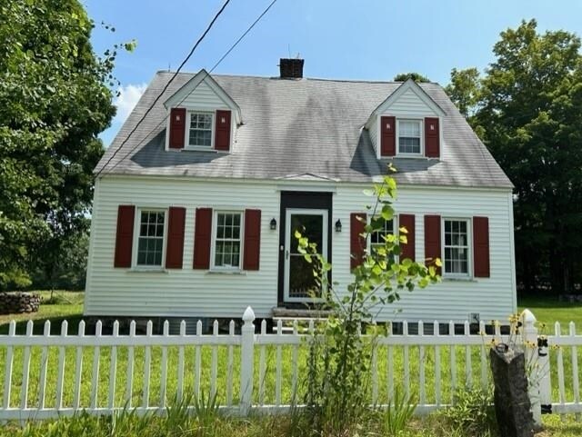 Photo - 642 Pleasant St House