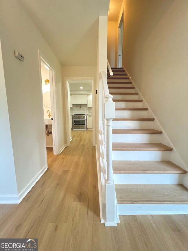 Photo - 2907 Clearbrook Dr