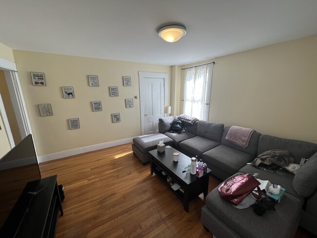 Photo - 639 Somerville Ave Apartments Unit 2