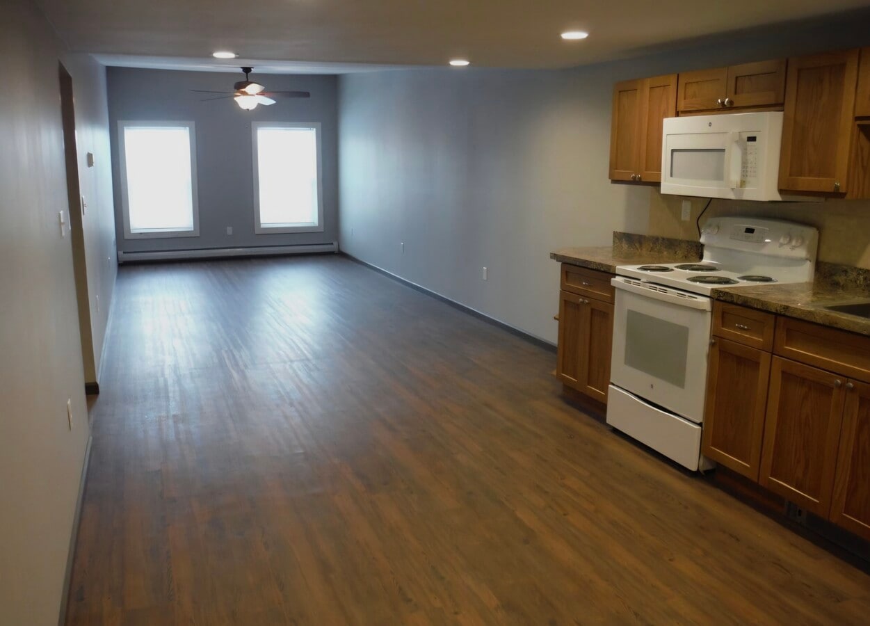 Photo - 128 Glen St