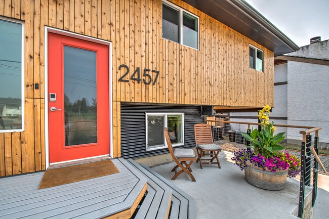 Building Photo - 2457-2415 15 St