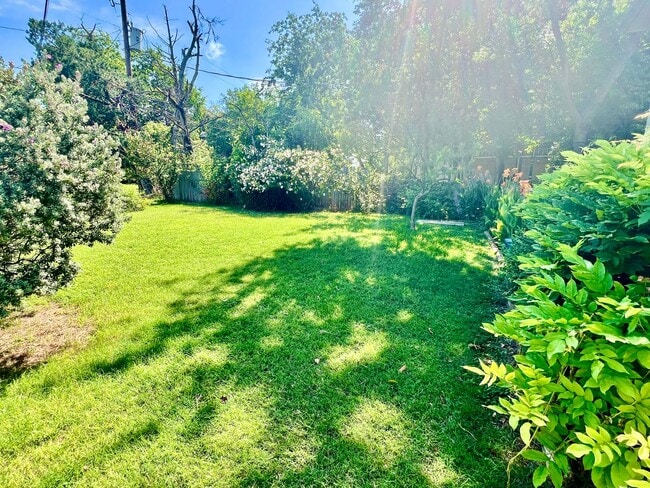 Photo - ****MOVE IN SPECIAL **** FOR LEASE! 2Bedroom - 1 Bath