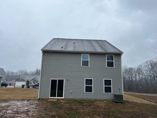 Room in House on Fallen Tree Dr