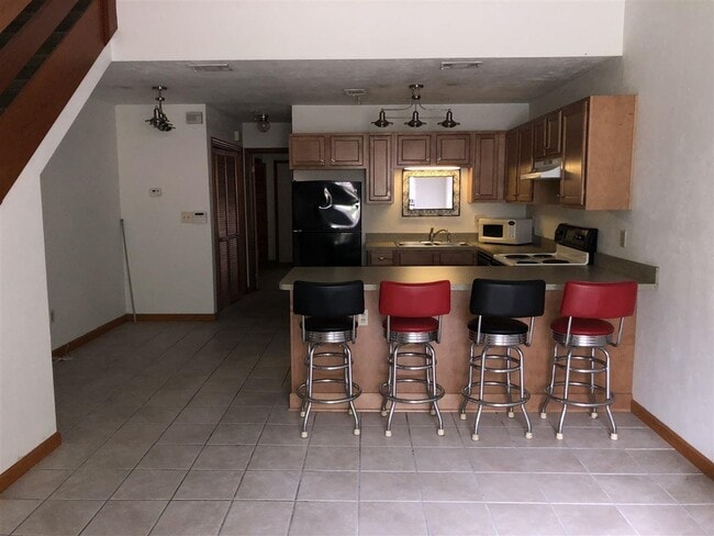 Photo - 1182 High Rd