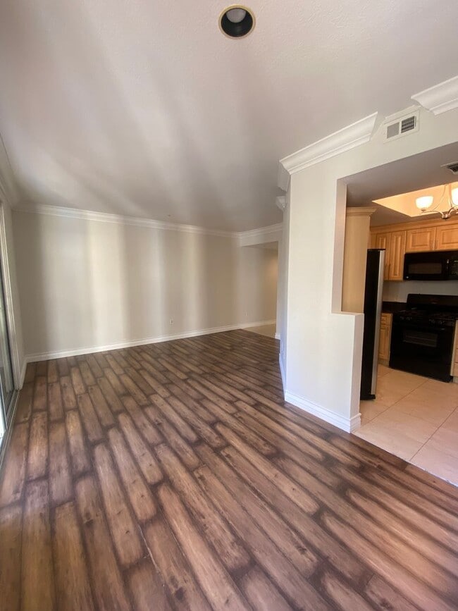 Photo - Gorgeous unfurnished 1 bedroom at the fabu...