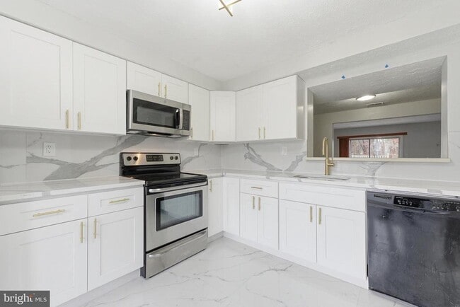 Building Photo - 115 Villa Knoll Ct