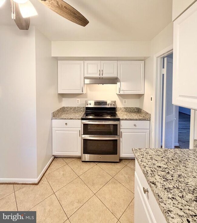 Photo - 9513 Stevebrook Rd