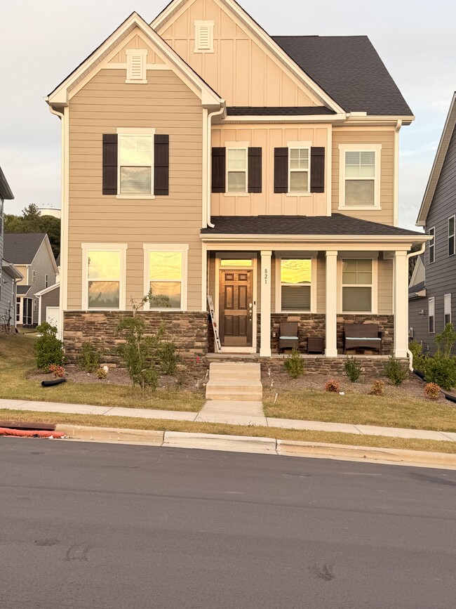 Photo - 821 Sierra Grove Ln