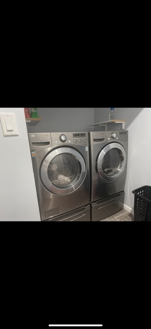 Photo - 1 Thorndale Dr