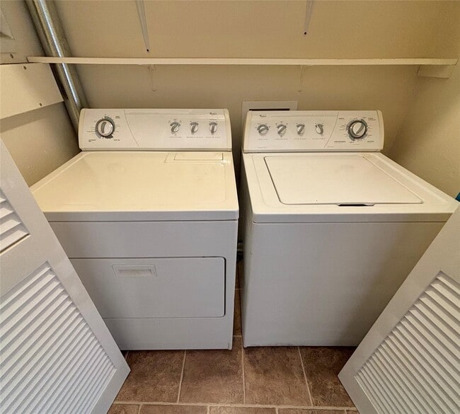 Photo - 2727 Briarhurst Dr Unit 21