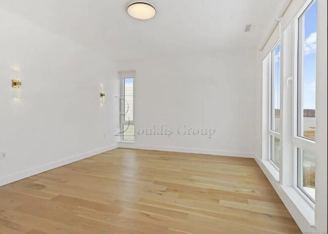 Photo - 3 bedroom in NEW HAVEN CT 06513 Unit 4