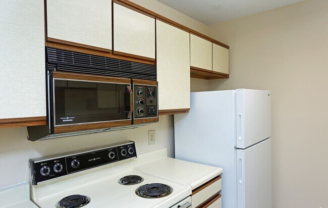 Photo - 2800 McFarland