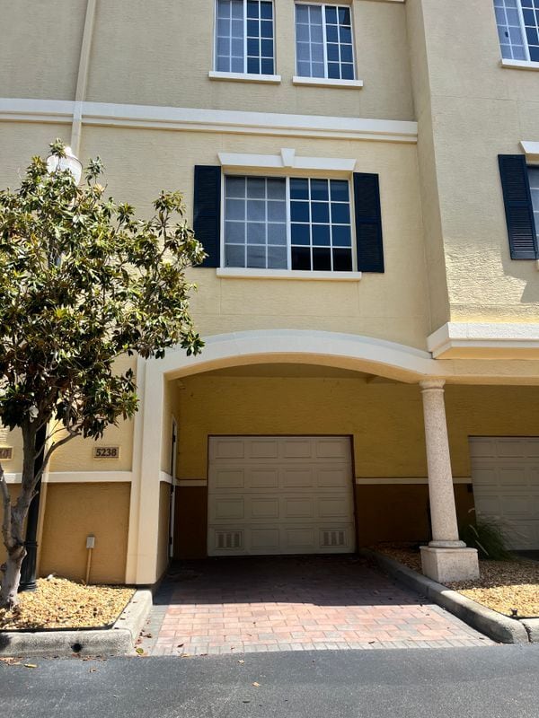 Photo - 5238 W Kennedy Blvd Townhome
