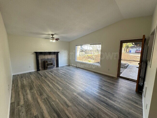 Photo - 7315 SW 53rd Ave