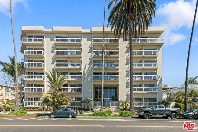 Building Photo - 801 Ocean Ave Unit 206 Rental
