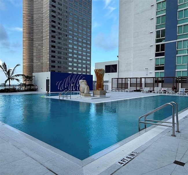 Photo - 335 S Biscayne Blvd Unidad 1005