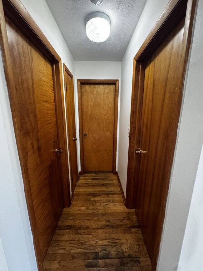 12-14 Grove Ct Unit 25 Grove Court