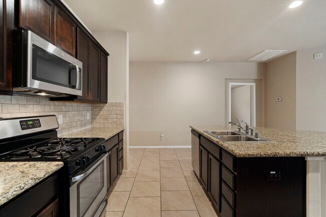 Photo - 3322 McDonough Way