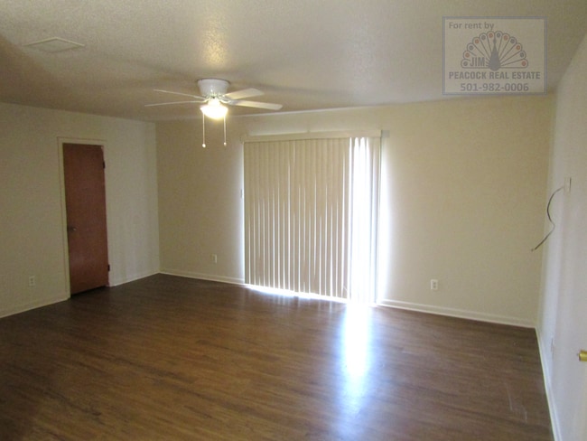 Building Photo - 21 Laramie Cove Unit B