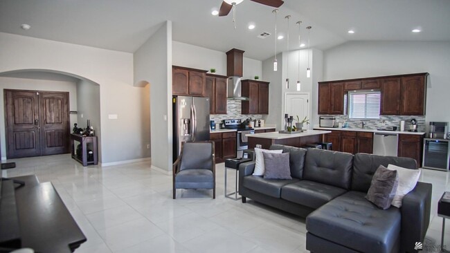 Photo - 8572 E 35th St