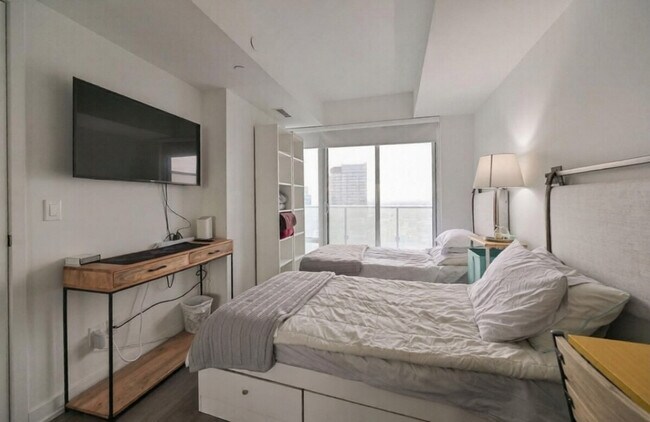 Photo - 501 Yonge St Unit SI ID1581521P