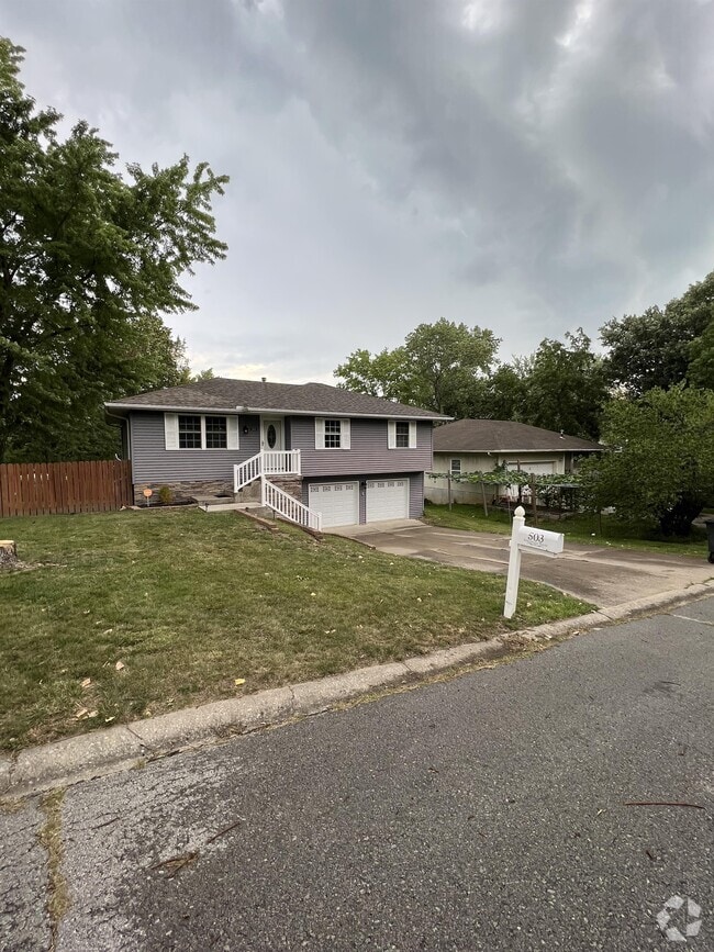 Building Photo - 503 Applewood Rd Rental
