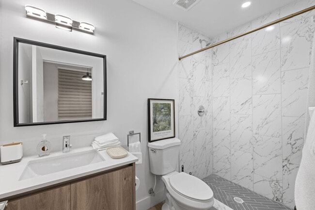Photo - 1627 NW 1st St Unidad SI ID1388872P