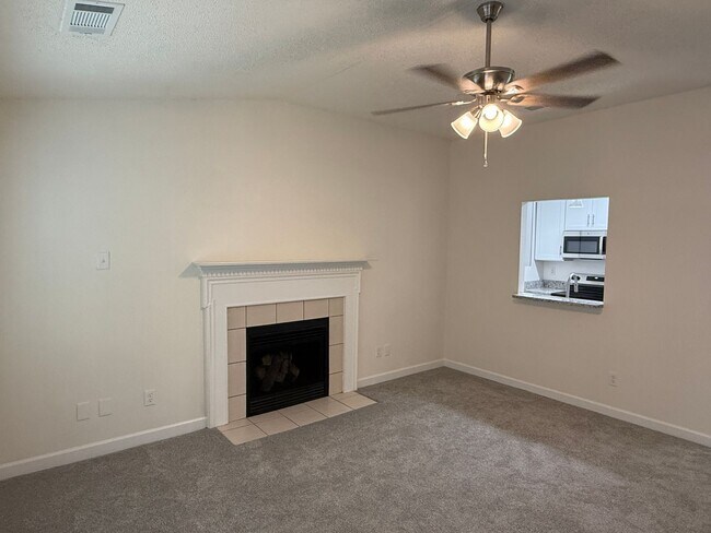 Photo - 404 Kingville Dr