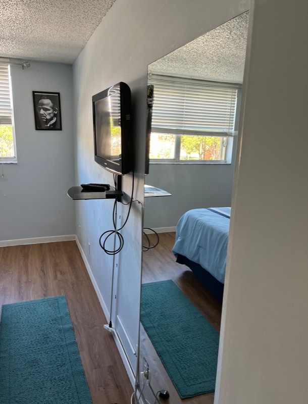 Photo - 500 Executive Center Dr Unit 3 I