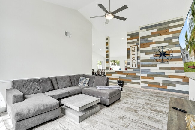 Photo - 8467 Dynasty Dr