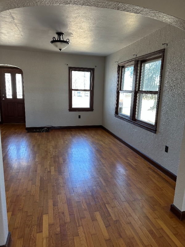 Photo - 803 23rd St S