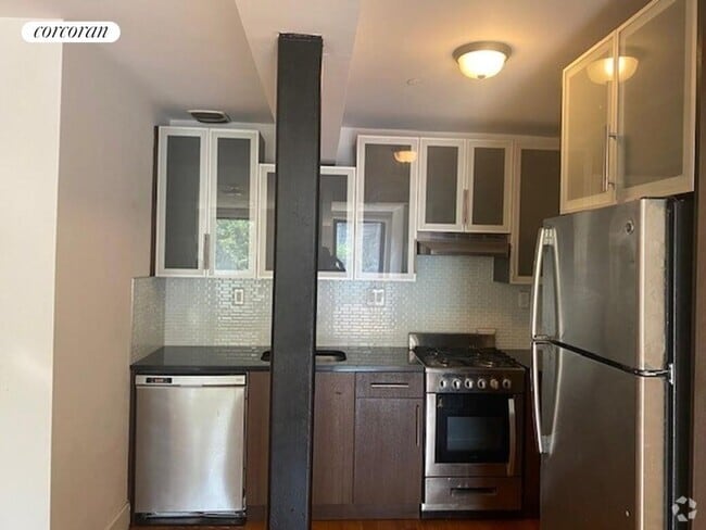 Building Photo - 2066 5th Ave Rental