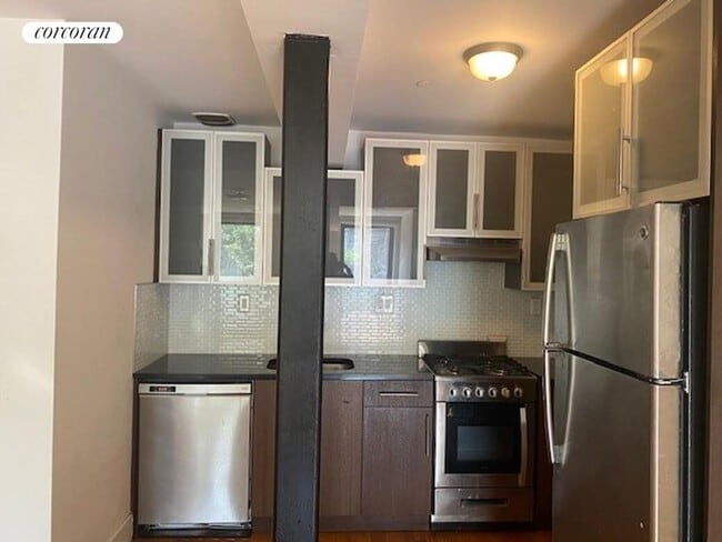 Building Photo - 2066 5th Ave Rental