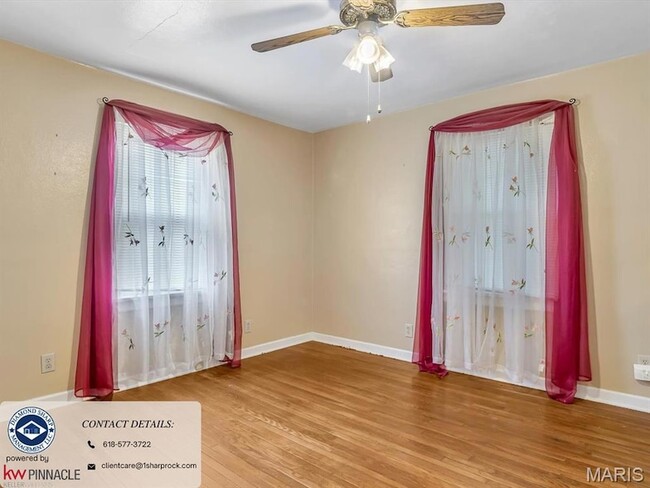 Photo - 216 S Chestnut St