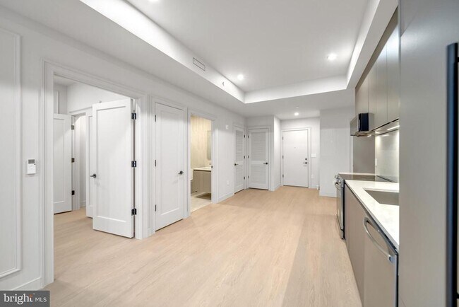 Photo - 2121 Ward Pl NW Unidad 407