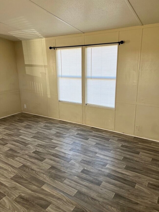 Photo - Singlewide Mobile Home in Country Setting